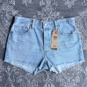 Levi’s 501 Button Front Shorts Size 33